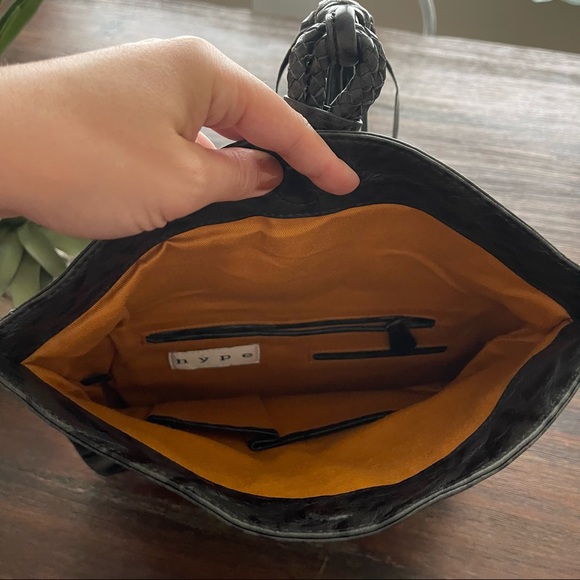 Hype Leather black blue green braided tassel fold over large capacity clutch - Picture 6 of 7